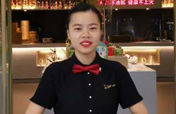 BYTY.COM | 亲手帮客人缝裤子解决小尴尬